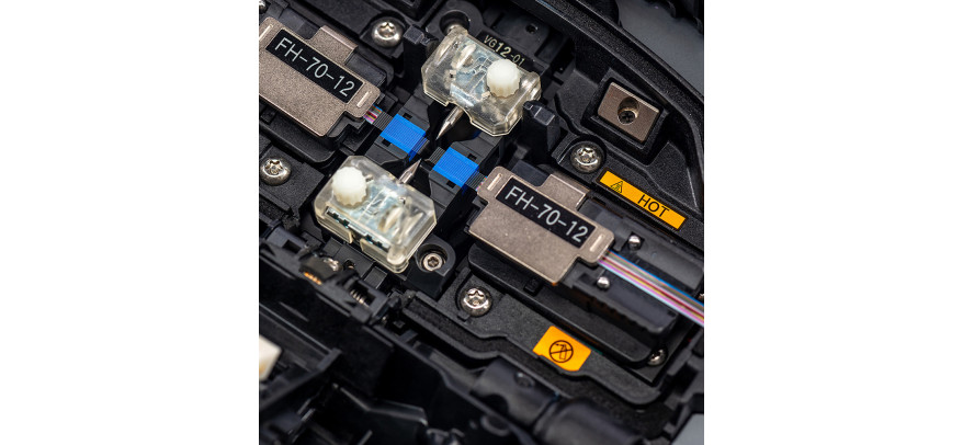 Fujikura 90R16 Ribbon Fusion Splicer includes CT50 Cleaver - splice up to 16 Ribbon/SpiderWeb fibres